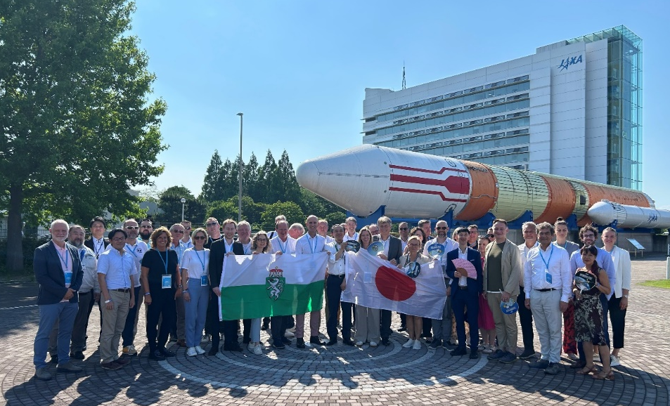 Mr. Willibald Ehrenhöfer, Regional Minister, Landesrat für Wirtschaft, Arbeit, Finanzen, Wissenschaft und Forschung, Republic of Austria / Tsukuba Space Centerr