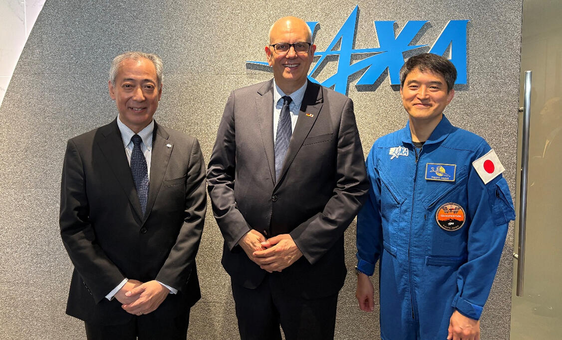 H.E. Dr. Andreas Bovenschulte, President of the Bundesrat of the Federal Republic of Germany / Tsukuba Space Center