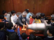 Wind tunnel experiment at Comic College in Sagamihara