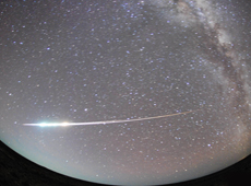 Light traces of HAYABUSA and its capsule