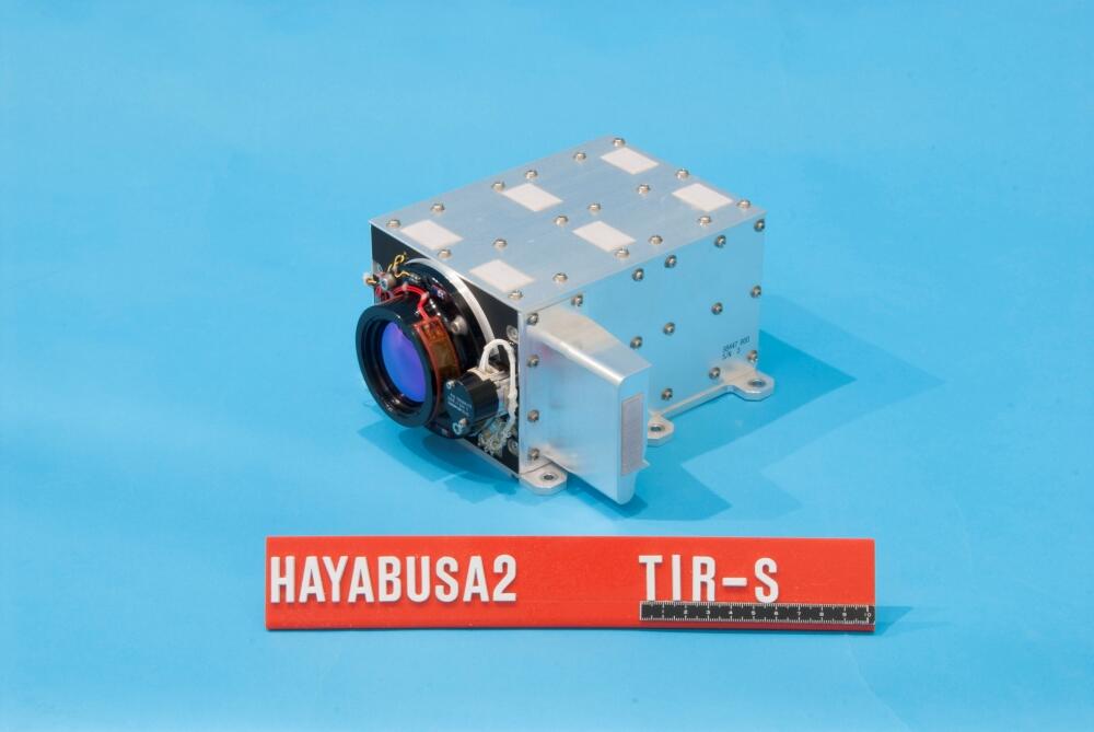 TIR Exterior